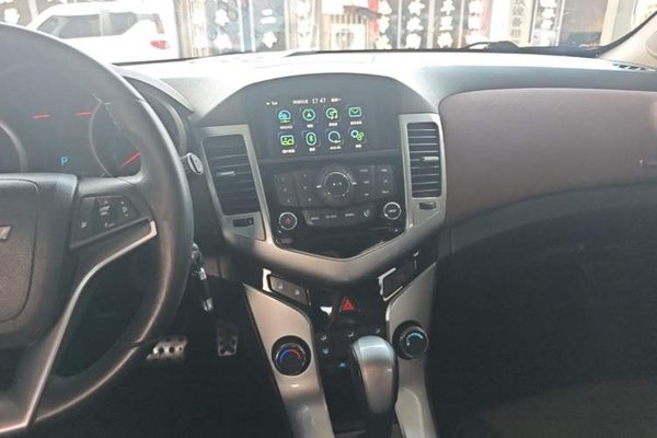 Chevrolet Cruze 2013, 144600 км, за 3588 USD - фото 15