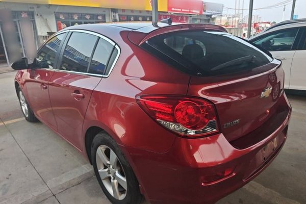 Chevrolet Cruze 2013, 144600 км, за 3588 USD