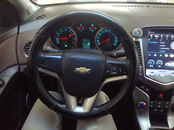 Chevrolet Cruze 2013, 148300 км, за 4018 USD - фото 12