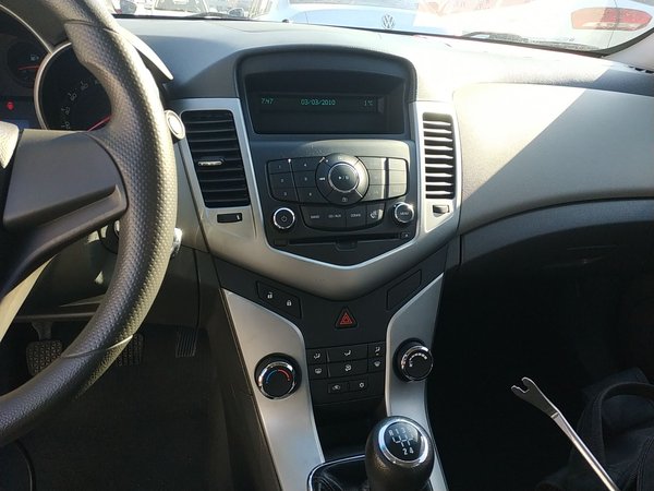 Chevrolet Cruze 2013, 87600 км, за 3541 USD - фото 12