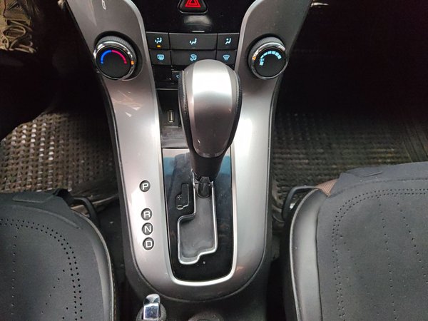 Chevrolet Cruze 2013, 93699 км, за 3797 USD - фото 15