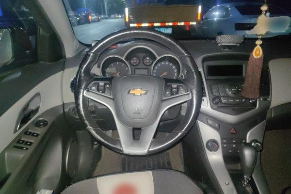 Chevrolet Cruze 2013, 143900 км, за 3428 USD - фото 10