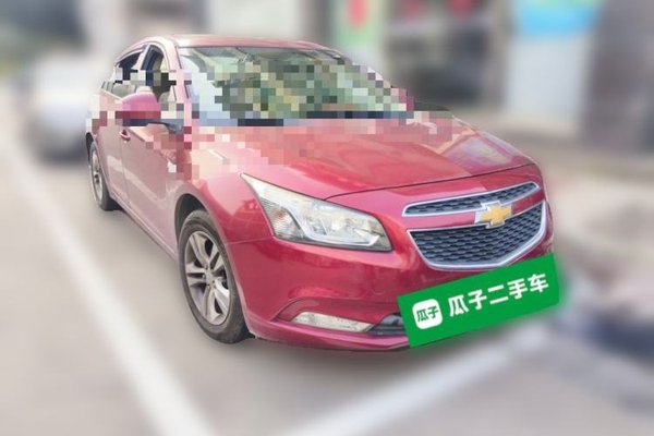 Chevrolet Cruze 2015, 70100 км, за 2573 USD