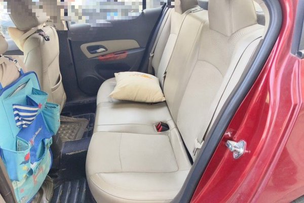 Chevrolet Cruze 2015, 70100 км, за 2573 USD - фото 18
