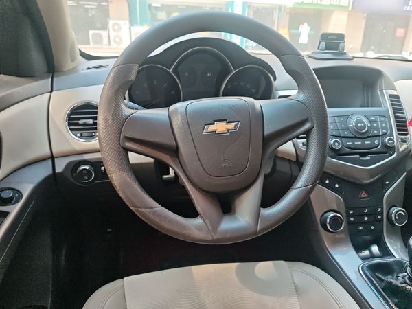 Chevrolet Cruze 2015, 104100 км, за 4383 USD - фото 9