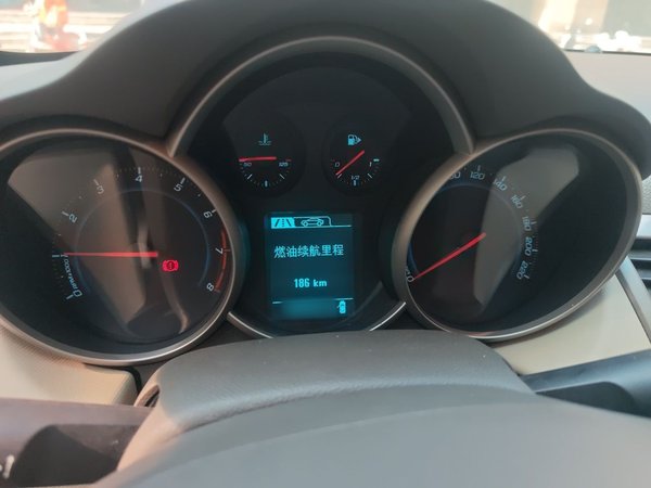 Chevrolet Cruze 2015, 104100 км, за 4383 USD - фото 10