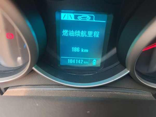 Chevrolet Cruze 2015, 104100 км, за 4383 USD - фото 11