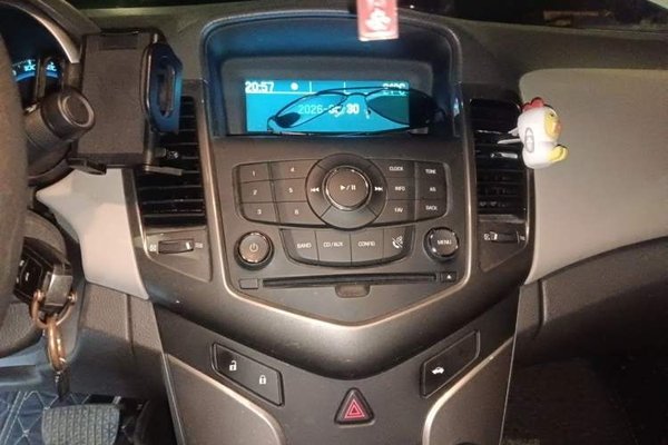 Chevrolet Cruze 2015, 107800 км, за 2960 USD - фото 13