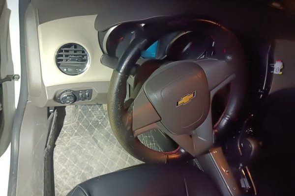Chevrolet Cruze 2015, 107800 км, за 2960 USD - фото 10