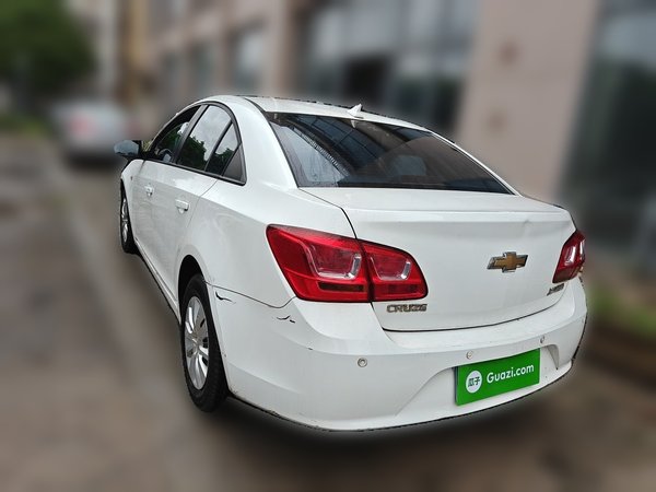 Chevrolet Cruze 2015, 115300 км, за 2957 USD