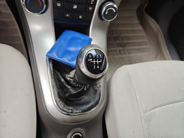 Chevrolet Cruze 2015, 115300 км, за 2957 USD - фото 15