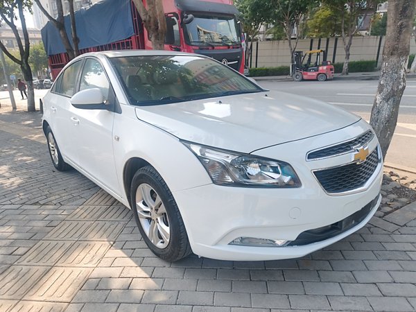 Chevrolet Cruze 2015 1.5L Classic SE AT, 2015 года