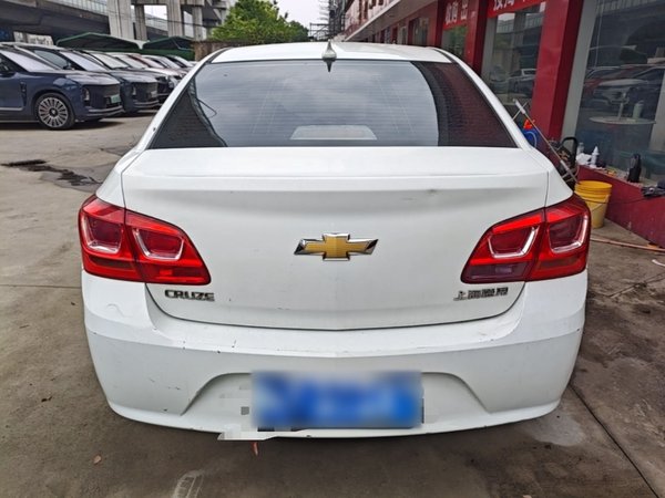 Chevrolet Cruze 2015, 173800 км, за 3409 USD
