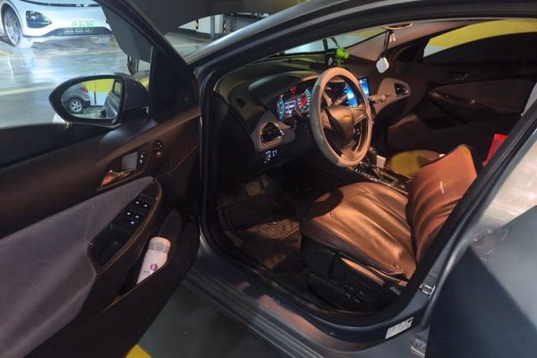 Chevrolet Cruze 2017, 113500 км, за 5296 USD - фото 19
