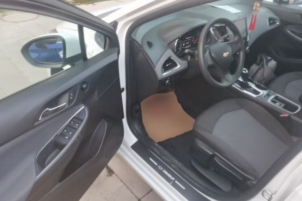 Chevrolet Cruze 2017, 128800 км, за 5149 USD - фото 23