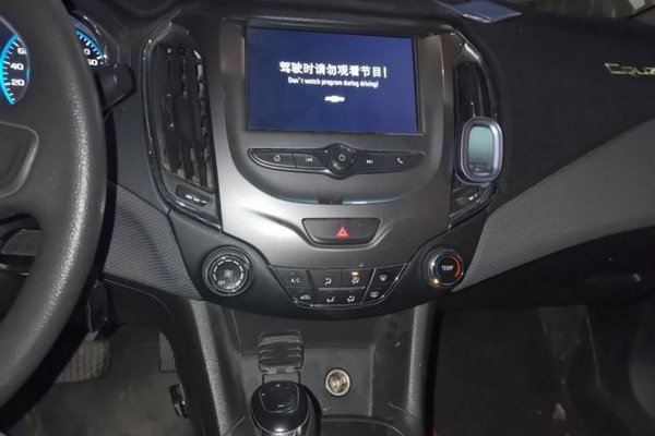 Chevrolet Cruze 2017, 149900 км, за 5343 USD - фото 12