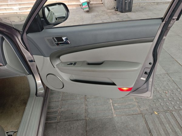 Chevrolet Epica 2013, 127500 км, за 3244 USD - фото 25