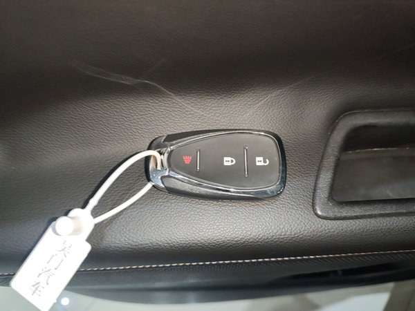 Chevrolet Equinox 2018, 85300 км, за 8829 USD - фото 12