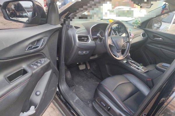 Chevrolet Equinox 2018, 42600 км, за 11049 USD - фото 13