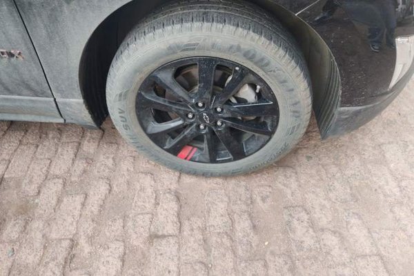 Chevrolet Equinox 2018, 42600 км, за 11049 USD
