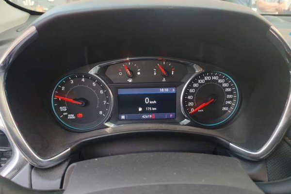 Chevrolet Equinox 2018, 42600 км, за 11049 USD - фото 8