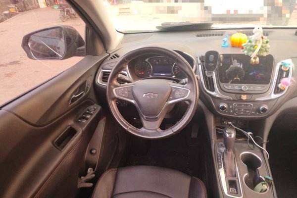 Chevrolet Equinox 2018, 42600 км, за 11049 USD - фото 7