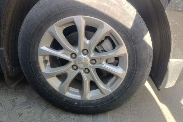 Chevrolet Equinox 2019, 48500 км, за 8619 USD - фото 8