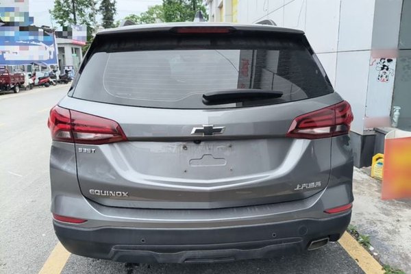 Chevrolet Equinox 2021, 50100 км, за 12047 USD