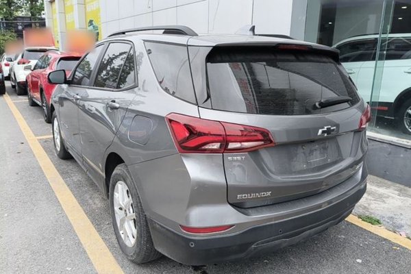 Chevrolet Equinox 2021, 50100 км, за 12047 USD