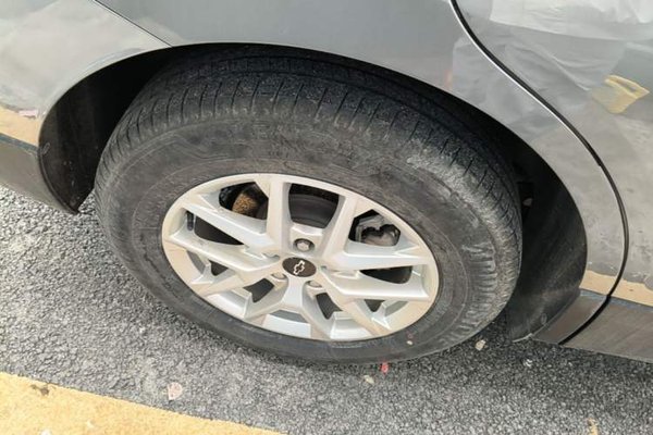 Chevrolet Equinox 2021, 50100 км, за 12047 USD - фото 10