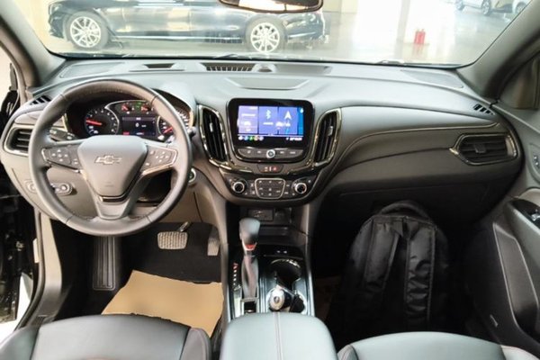 Chevrolet Equinox 2021, 60800 км, за 14647 USD - фото 13