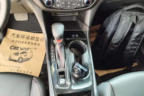 Chevrolet Equinox 2021, 60800 км, за 14647 USD - фото 17