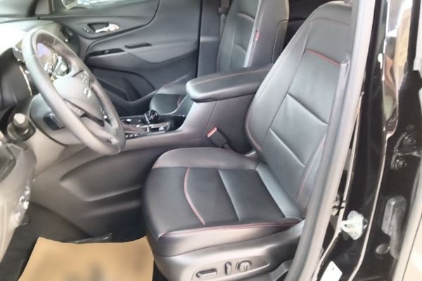 Chevrolet Equinox 2021, 60800 км, за 14647 USD - фото 18