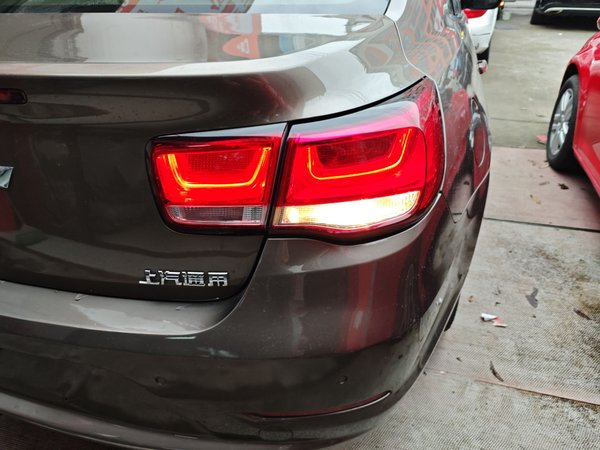 Chevrolet Malibu 2017, 113400 км, за 5951 USD - фото 8