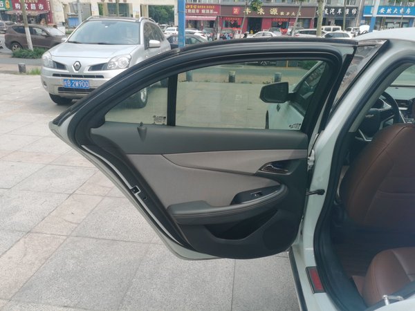 Chevrolet Malibu 2017, 90500 км, за 5361 USD - фото 17