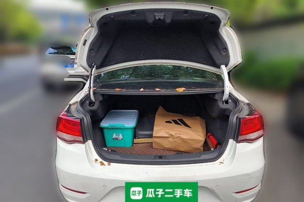 Chevrolet Malibu 2017, за 5885 USD - фото 16