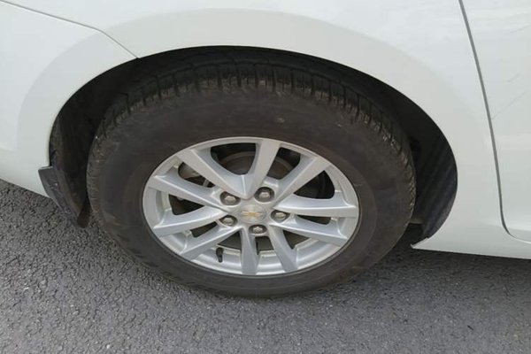 Chevrolet Malibu 2018, 102600 км, за 6752 USD - фото 10