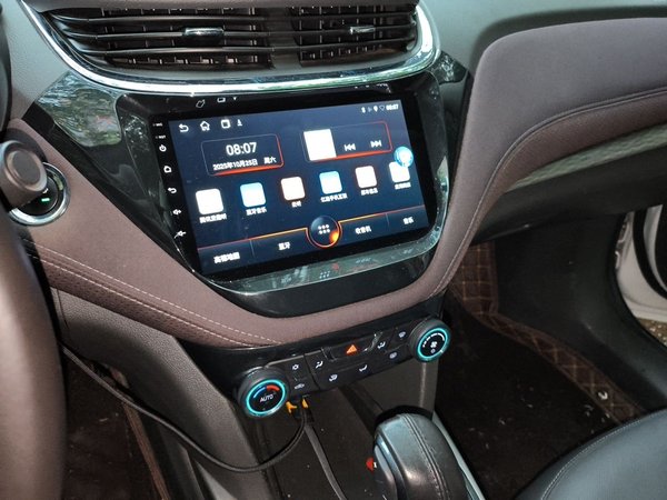 Chevrolet Malibu 2018, 118000 км, за 6577 USD - фото 10