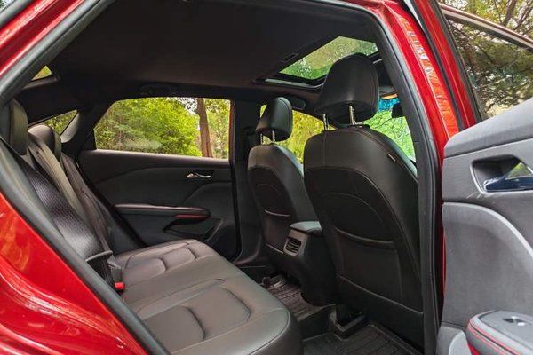 Chevrolet Monza 2019, 60800 км, за 6878 USD - фото 38