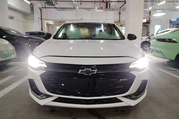 Chevrolet Monza 2019, 79000 км, за 7084 USD