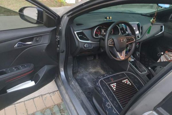 Chevrolet Monza 2020, 51200 км, за 5783 USD - фото 17