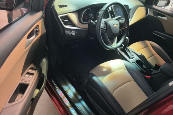 Chevrolet Monza 2022, 21500 км, за 8047 USD - фото 9