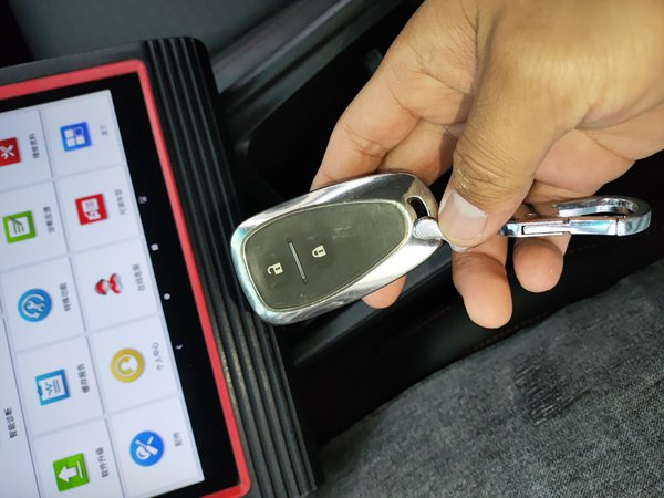 Chevrolet Orlando 2020, 30300 км, за 10536 USD - фото 10