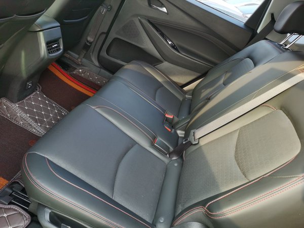 Chevrolet Orlando 2020, 59200 км, за 10208 USD - фото 19