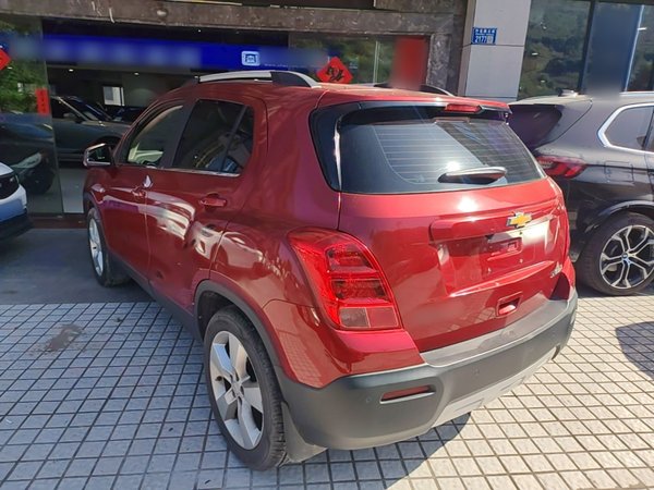 Chevrolet Trax 2014, 80500 км, за 4640 USD
