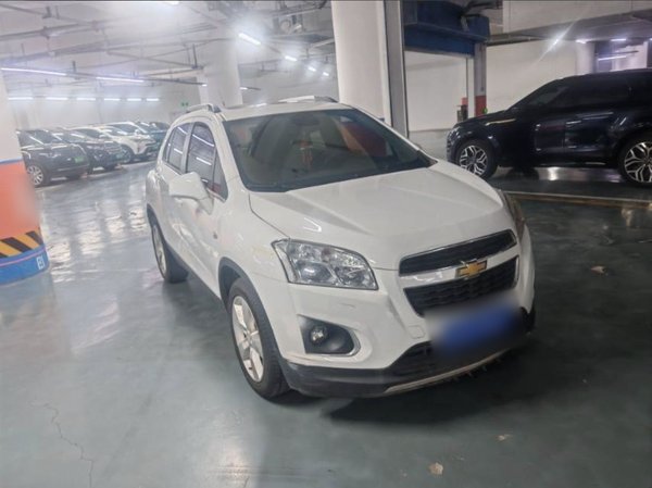 Chevrolet Trax 2014, 103100 км, за 4094 USD