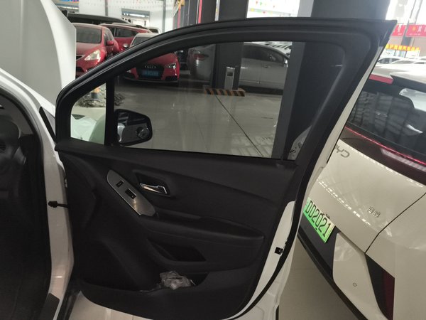 Chevrolet Trax 2014, 141600 км, за 3469 USD - фото 25