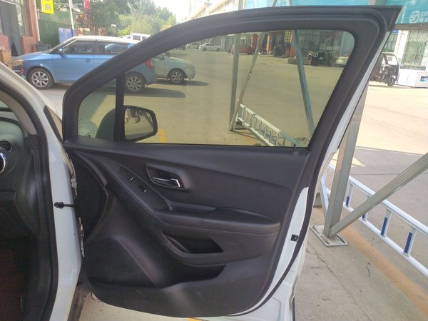 Chevrolet Trax 2014, 97400 км, за 4302 USD - фото 25