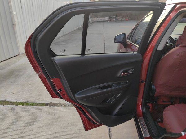 Chevrolet Trax 2016, 115900 км, за 5604 USD - фото 28