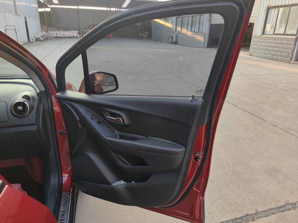 Chevrolet Trax 2016, 115900 км, за 5604 USD - фото 25